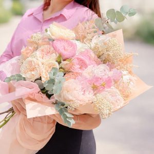 Îngrijirea Specifică Pentru Diferite Tipuri de Flori din Buchete